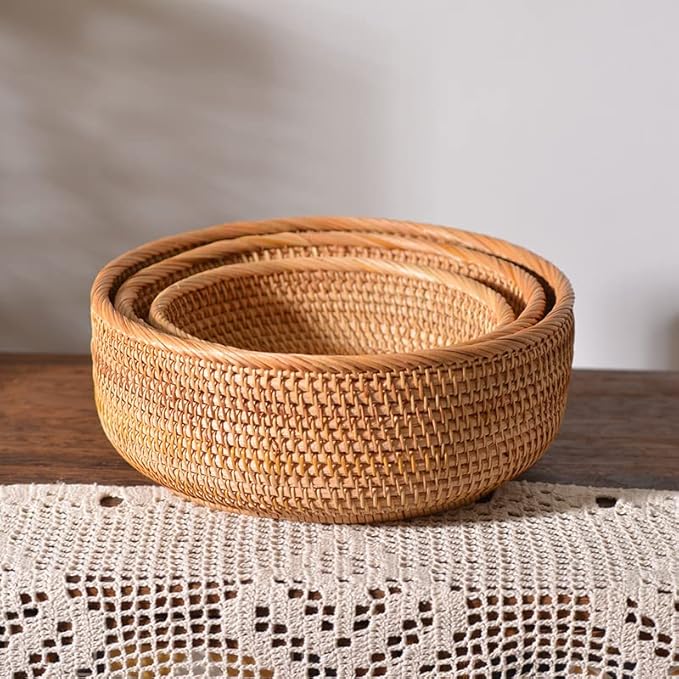 Rattan Bread Basket, Hand Woven Fruit Basket, Wicker Serving Basket Bowl, Decorative Baskets for Kitchen Counter Organizing, Set of 3 (Round)