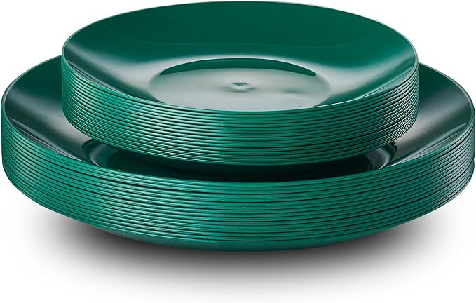 PLASTICPRO 64 Piece Combo Plates Christmass Set includes 32-7'' inch Plates &